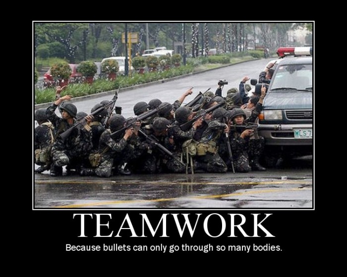 Teamwork in Army.jpg (116 KB)